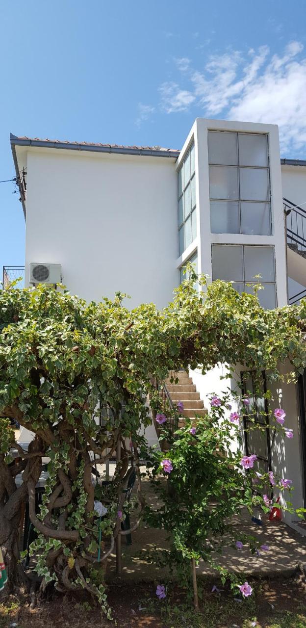 Apartments Radulovic Ulcinj Buitenkant foto